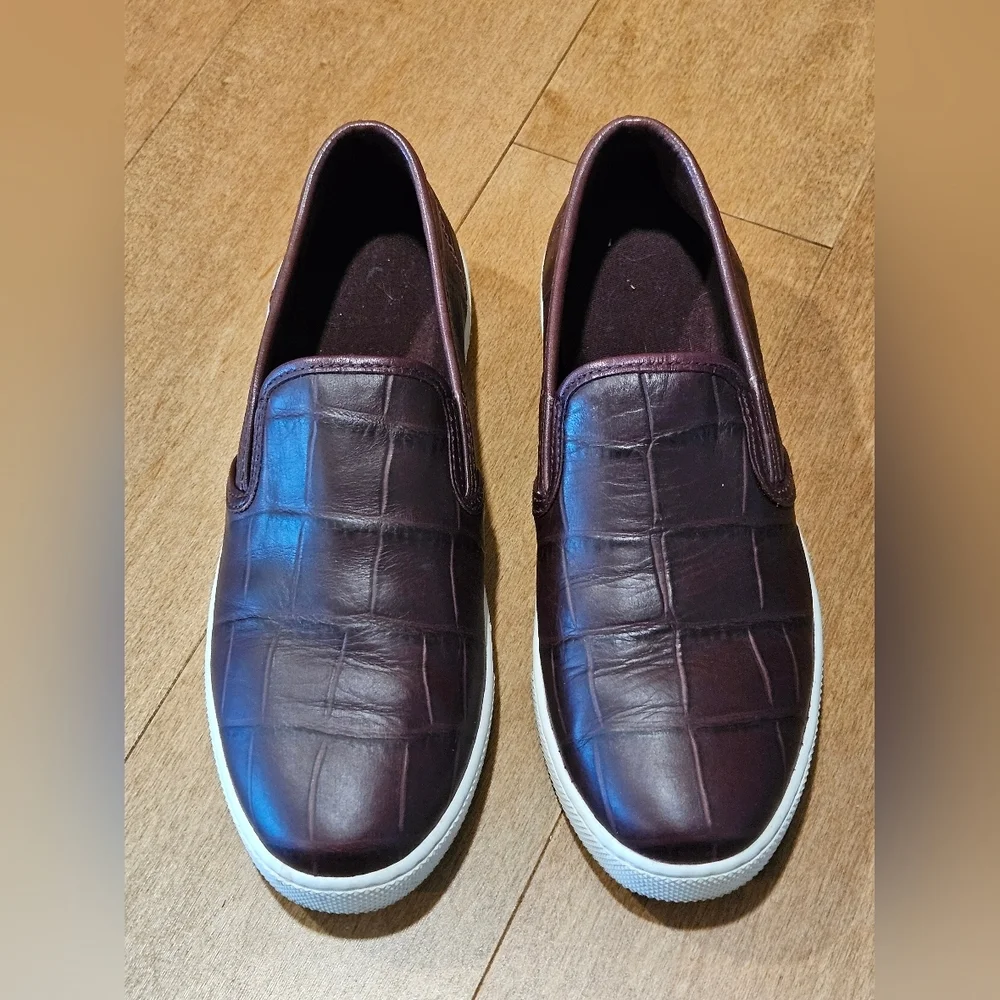 Coach Parkside Burgundy Crocodile Embossed Leather Loafers Flats Shoes 7.5B
